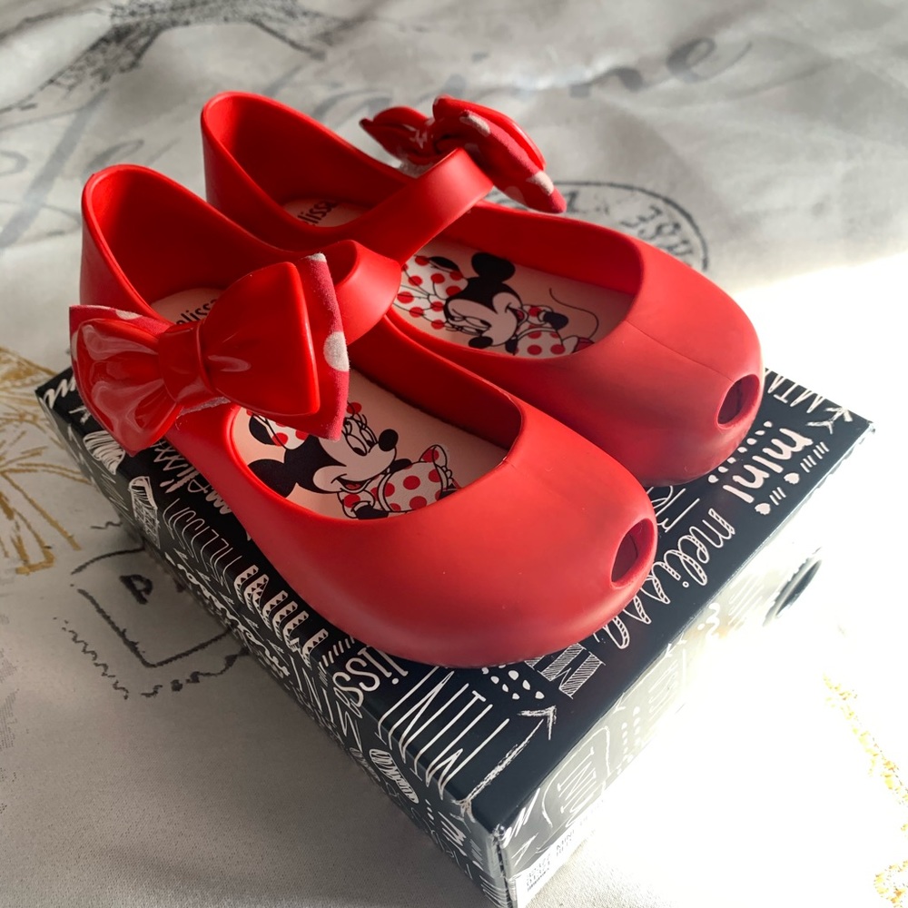 Mini Melissa, size 9